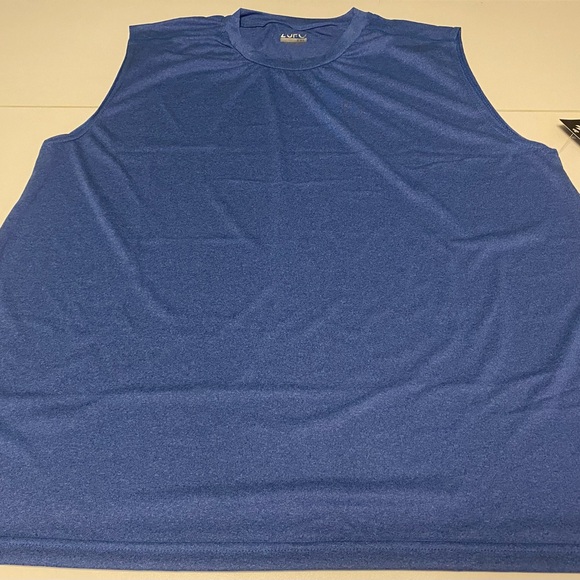 Set of 5 Sleeveless Workout Shirts - Picture 3 of 8